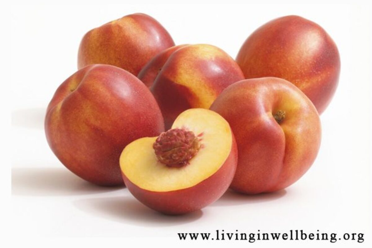 https://www.livinginwellbeing.org/wp-content/uploads/2019/05/Nectarine-Fruit-1200x800.jpg